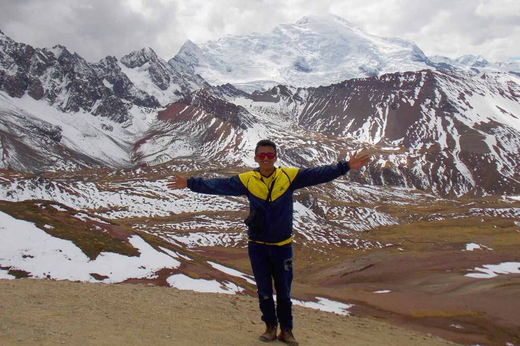 Ausangate behind rainbow mountain